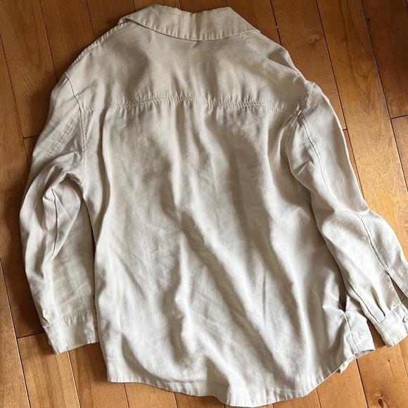 Soft cream shirt - Picture 4 of 5